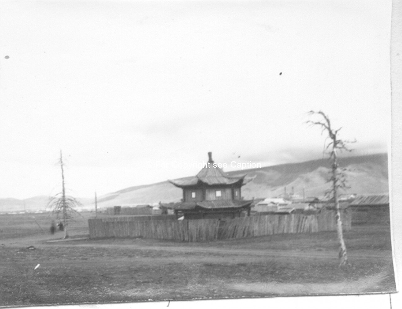 Dünjingarav temple. Film Archives K-24089